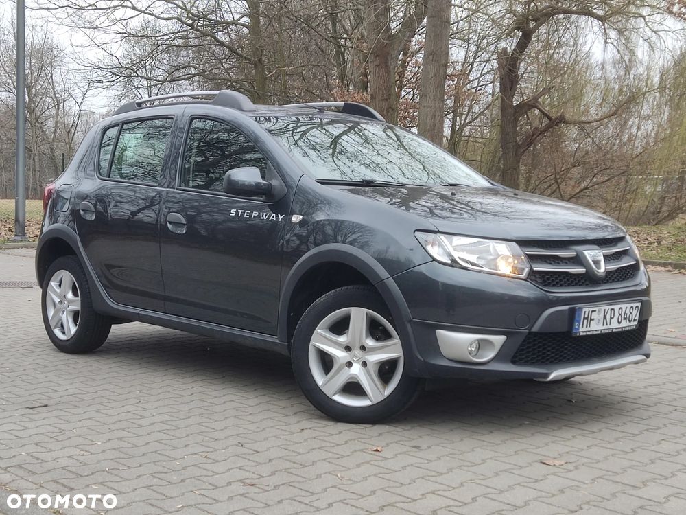 Dacia Sandero Stepway TCe 90 (S&S) Celebration - 1