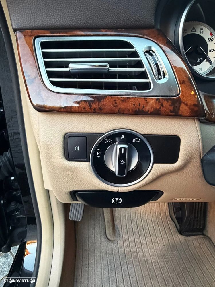 Mercedes-Benz CLS 250 CDI DPF BlueEFFICIENCY 7G-TRONIC - 13