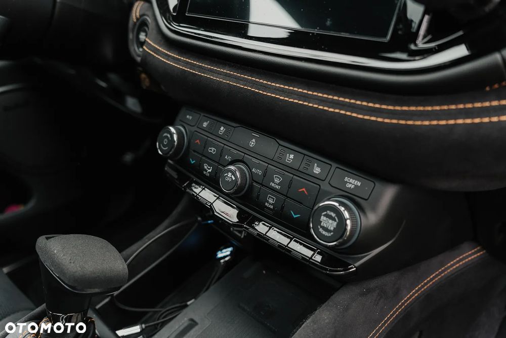 Dodge Durango - 13