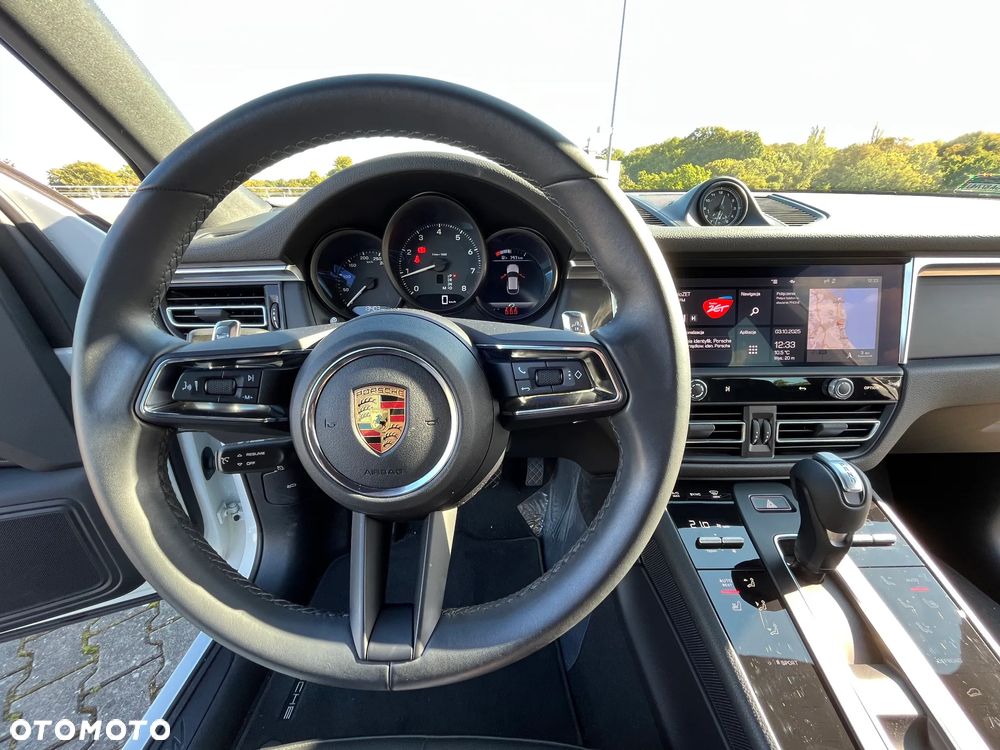 Porsche Macan Standard - 30