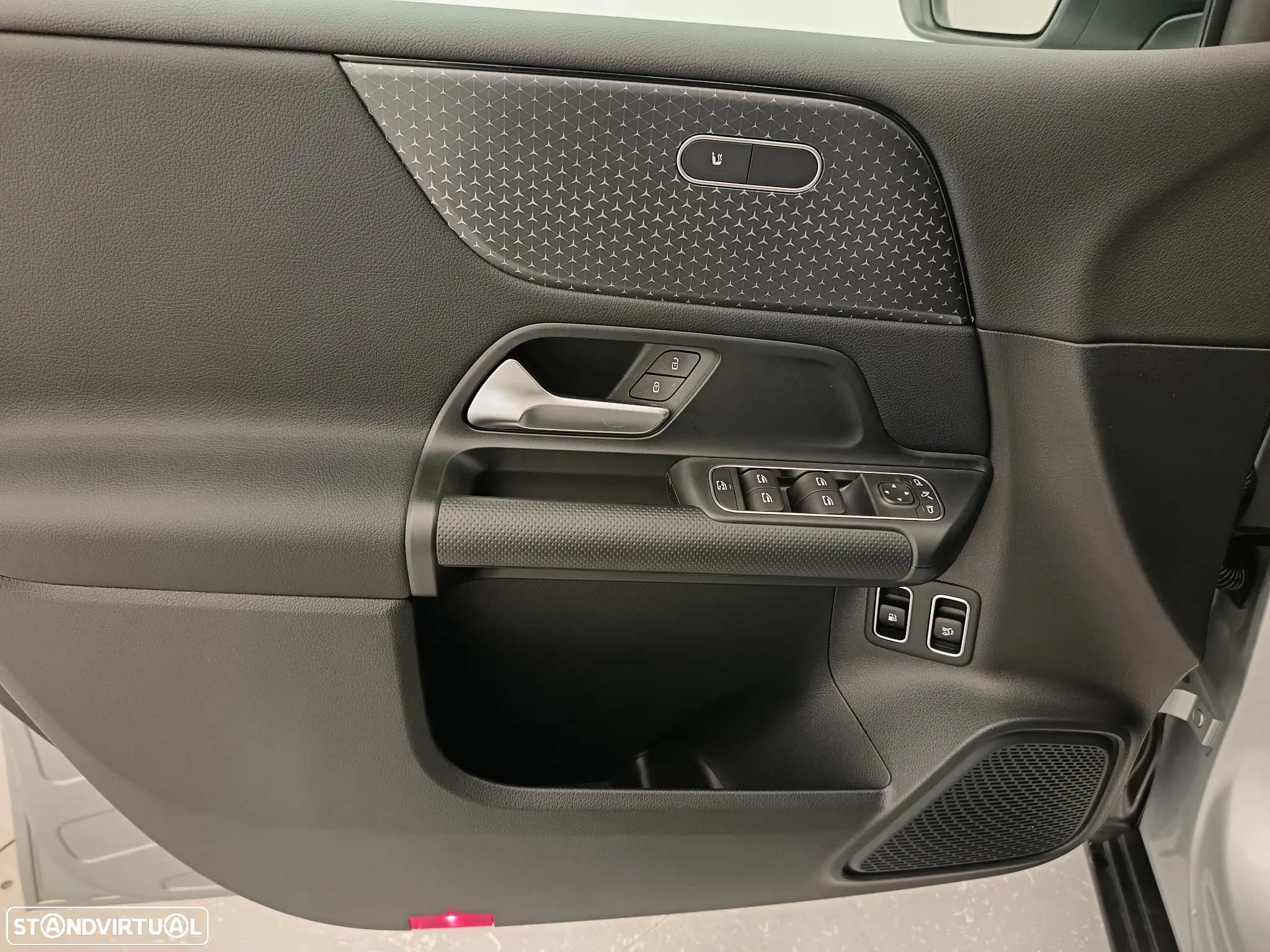 Mercedes-Benz B 250 e - 26