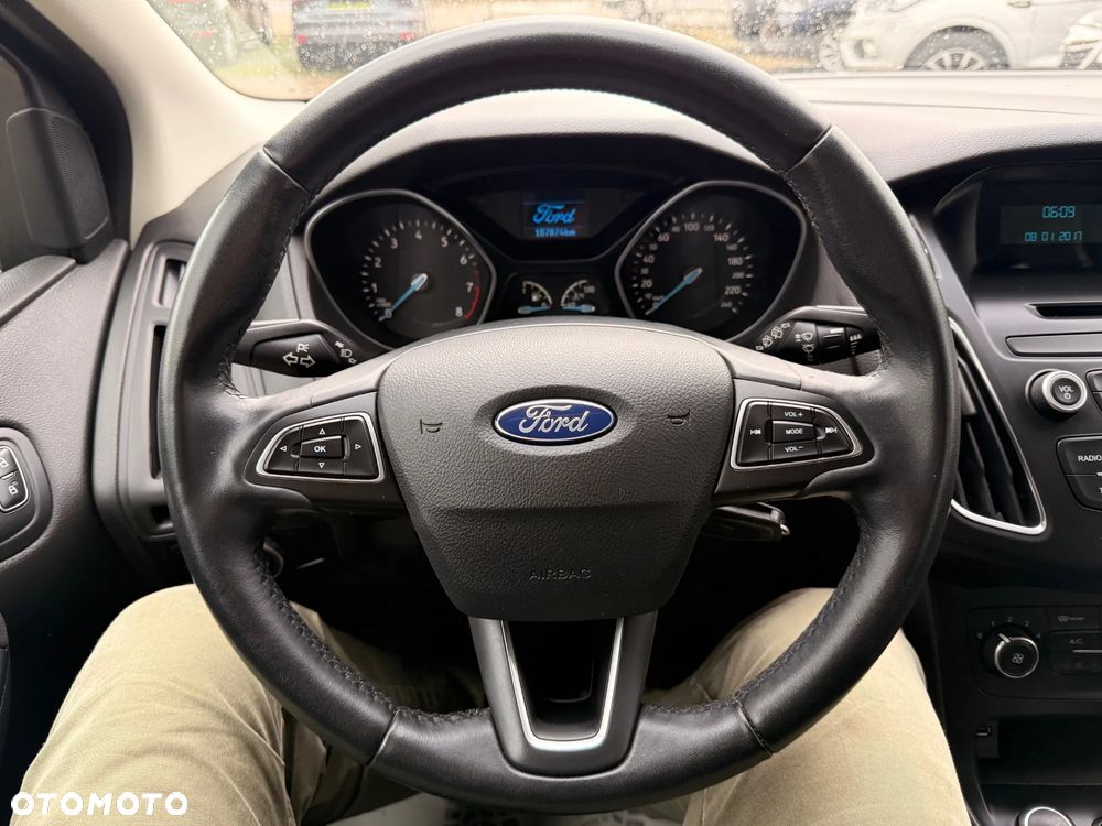 Ford Focus - 26