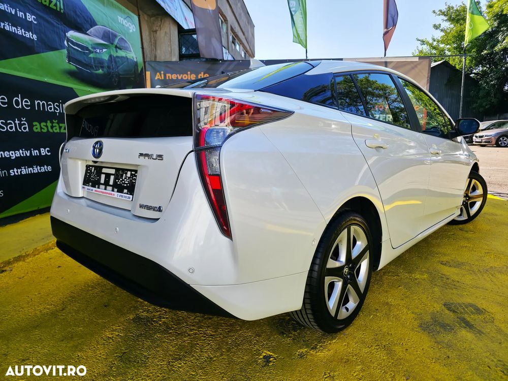 Toyota Prius 1.8 HSD Exclusive Plus - 5