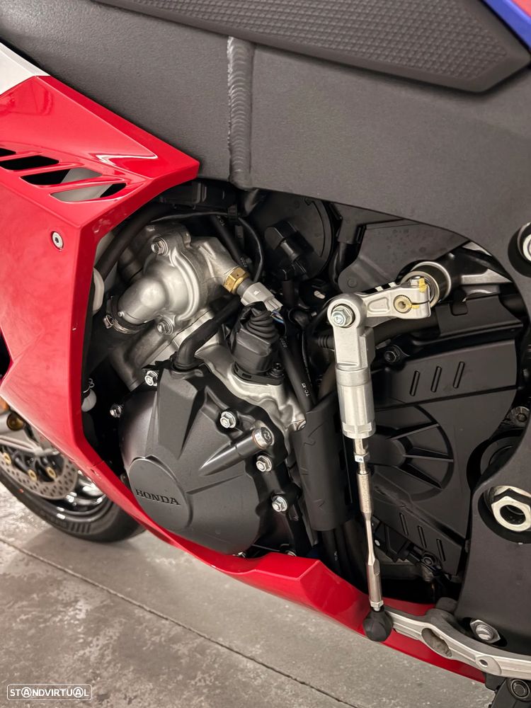 Honda CBR CBR 1000 RR-R SP - 14