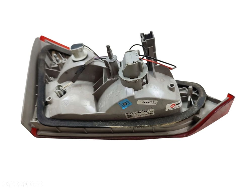LAMPA PRAWY TYŁ W KLAPE FORD FOCUS MK3 LIFT (2014-2018) 1.5 TDCI 105KM F1EB-13A602-CA - 5
