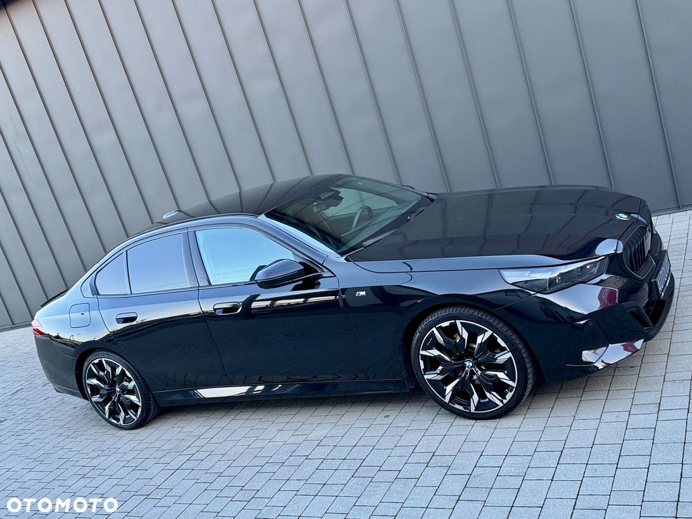 BMW Seria 5 520d xDrive mHEV M Sport - 36