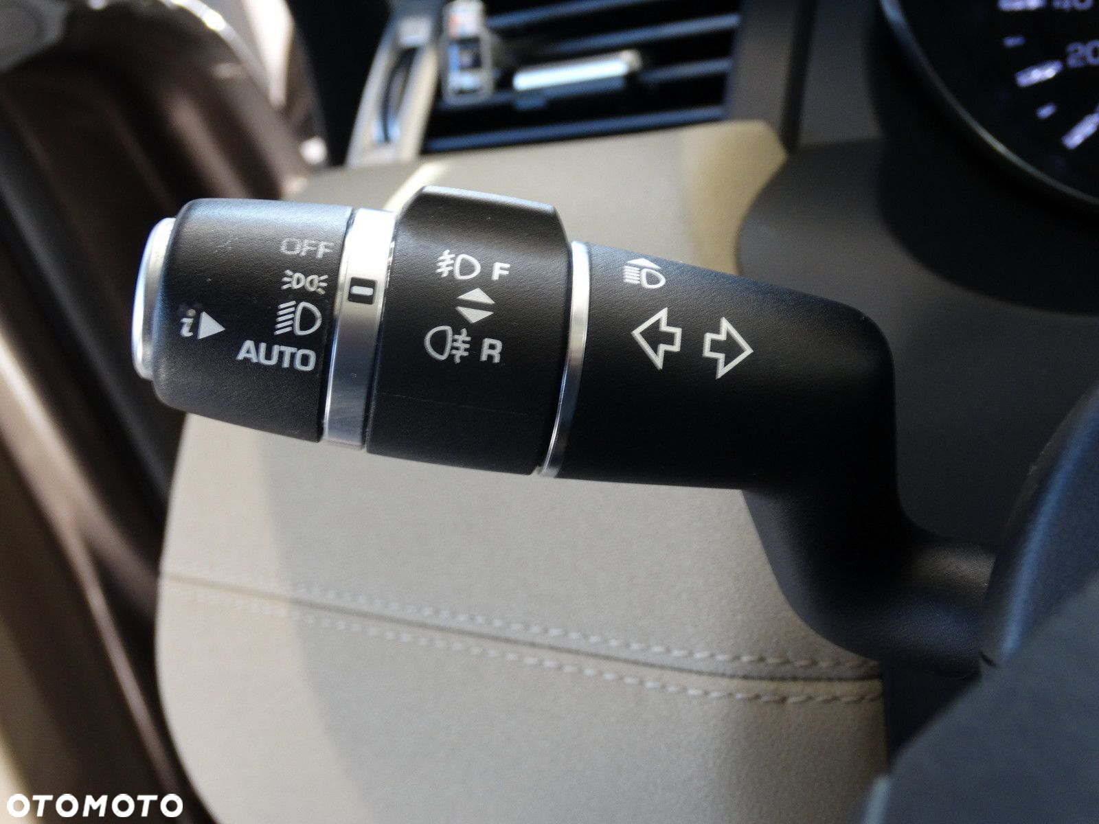 Land Rover Range Rover Evoque - 28
