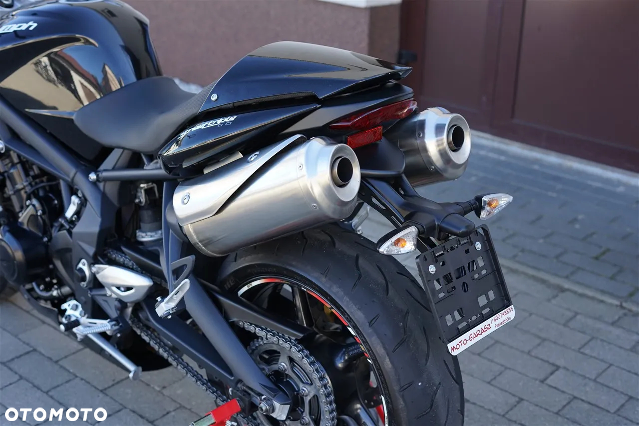 Triumph Street Triple - 24