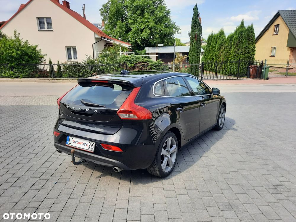 Volvo V40 D3 Momentum - 11