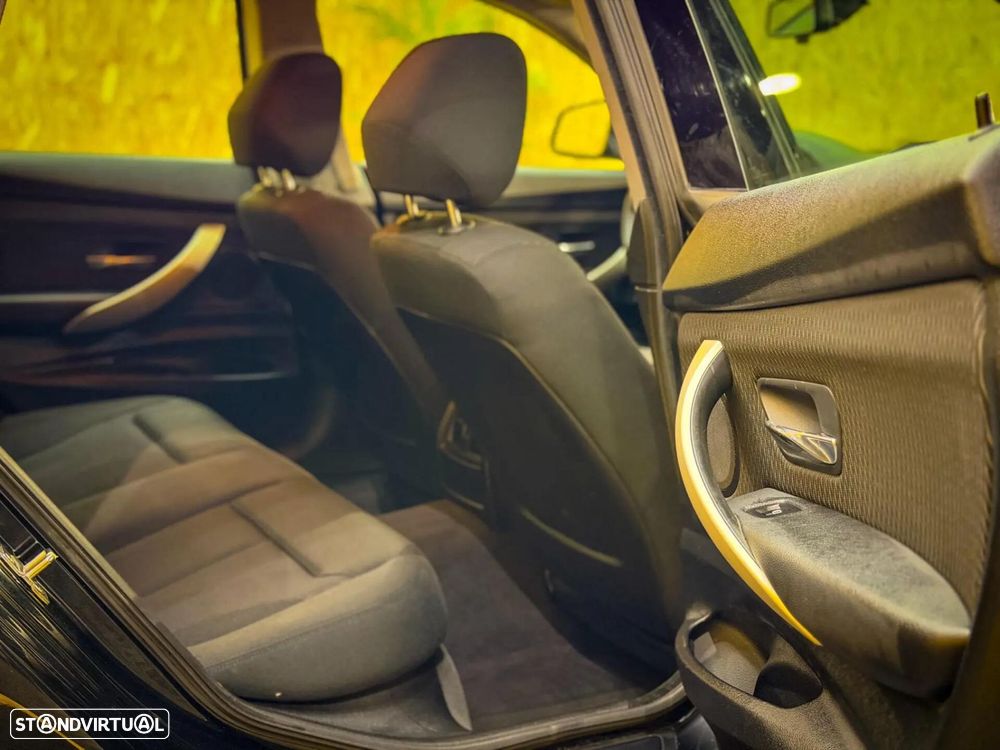 BMW 320 Gran Turismo d Auto - 18