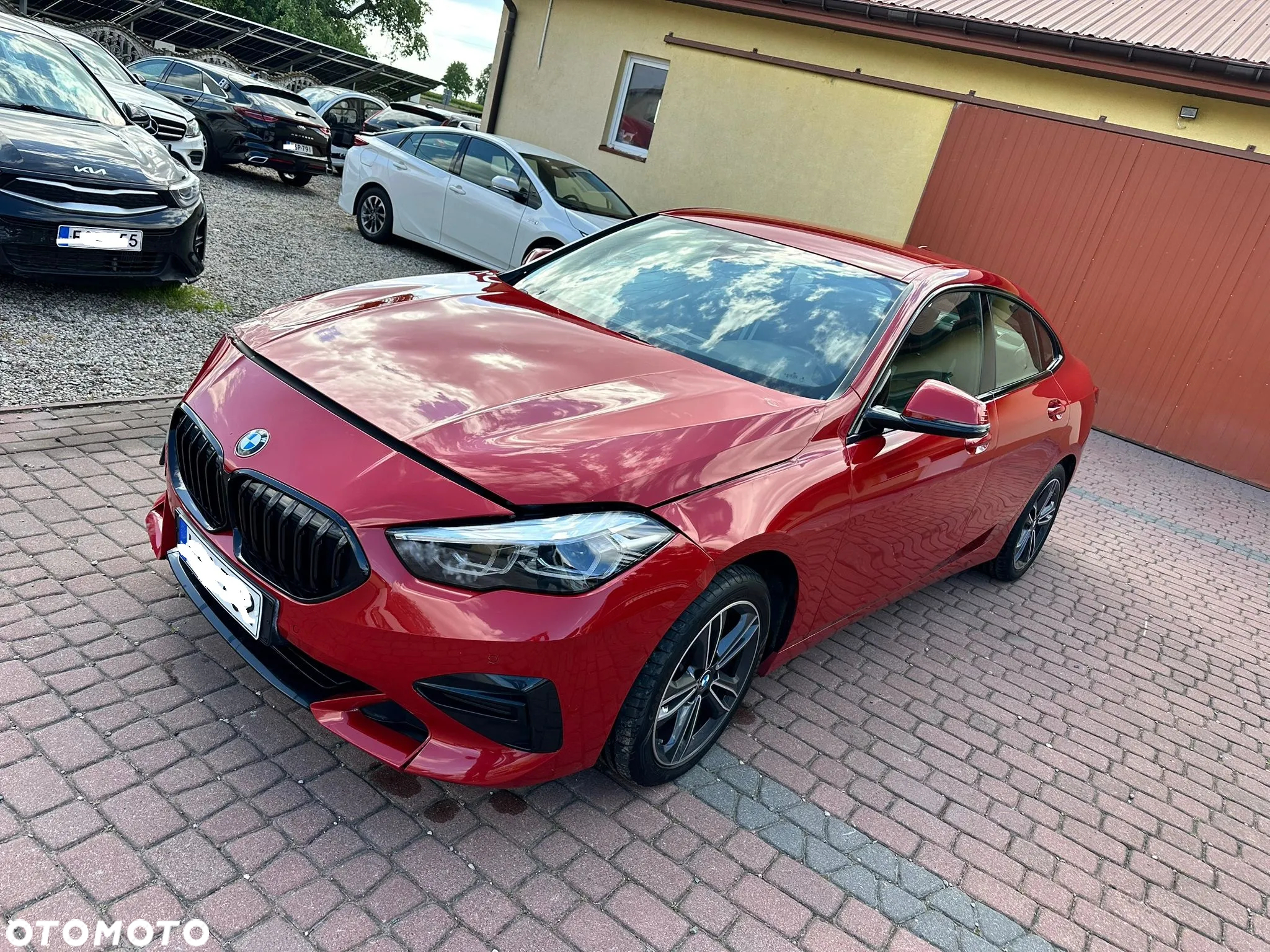 BMW Seria 2 218d - 13