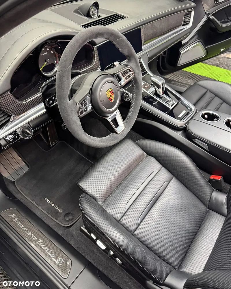 Porsche Panamera Turbo S Executive - 14