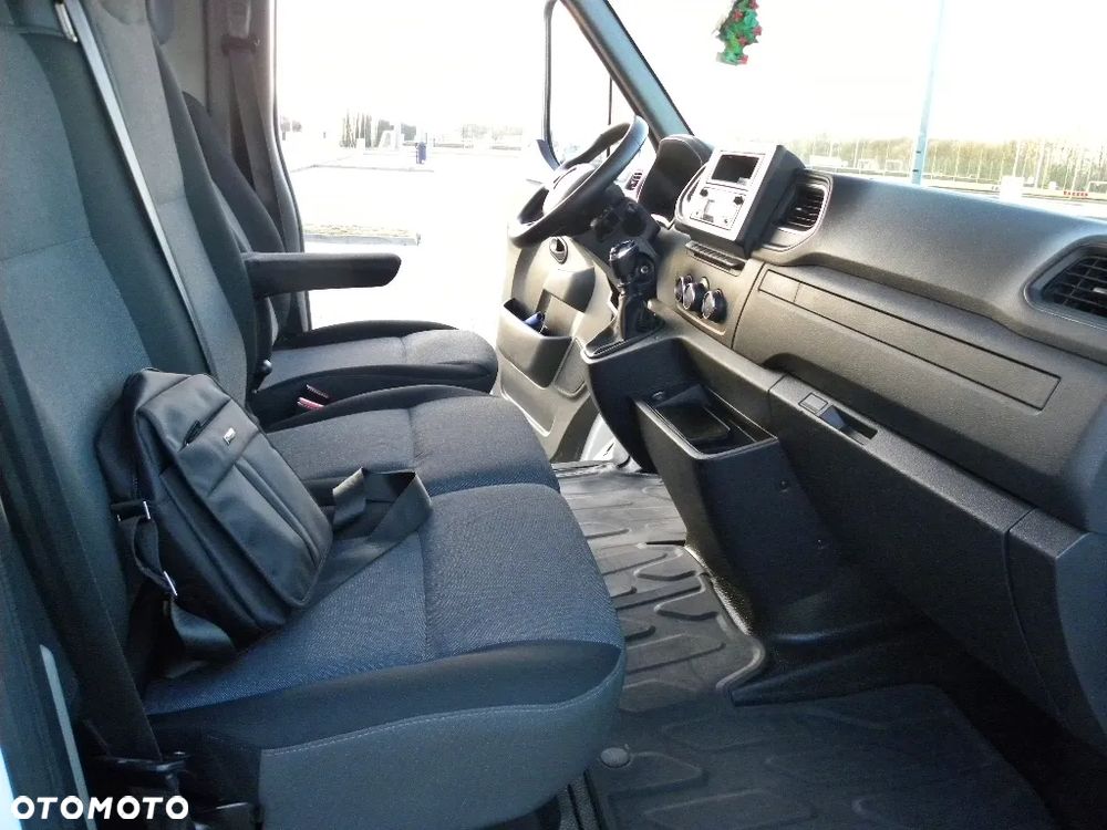 Renault Master - 23