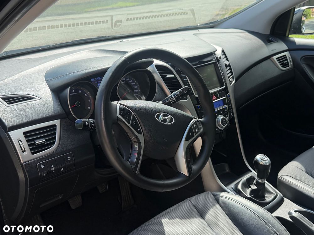 Hyundai i30 1.6 GDI Premium - 9