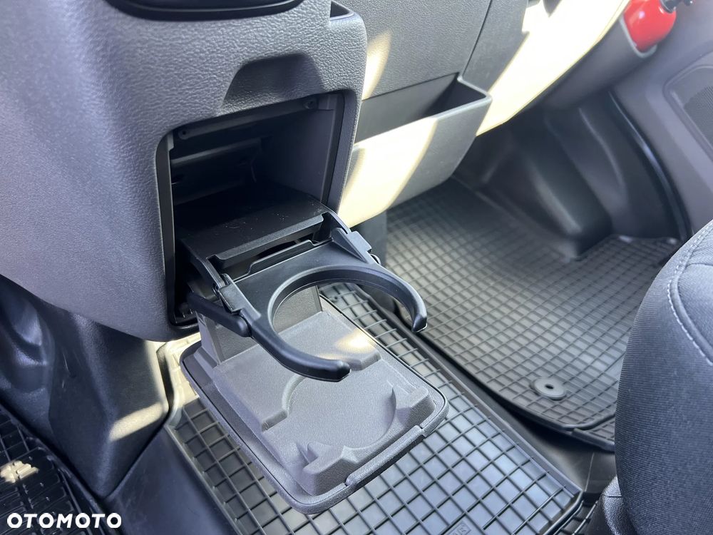 Ford Transit - 22