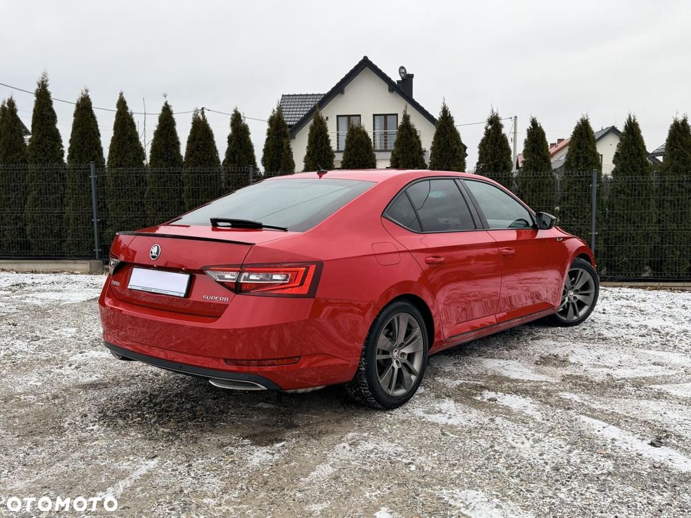 Skoda Superb 2.0 TSI Sportline DSG - 4