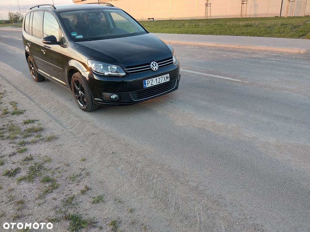 Volkswagen Touran 2.0 TDI DPF BlueMotion Technology DSG Comfortline - 5
