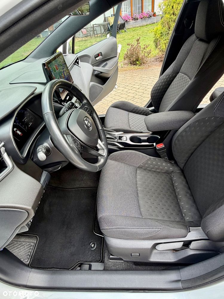 Toyota Corolla 1.8 Hybrid Comfort - 21