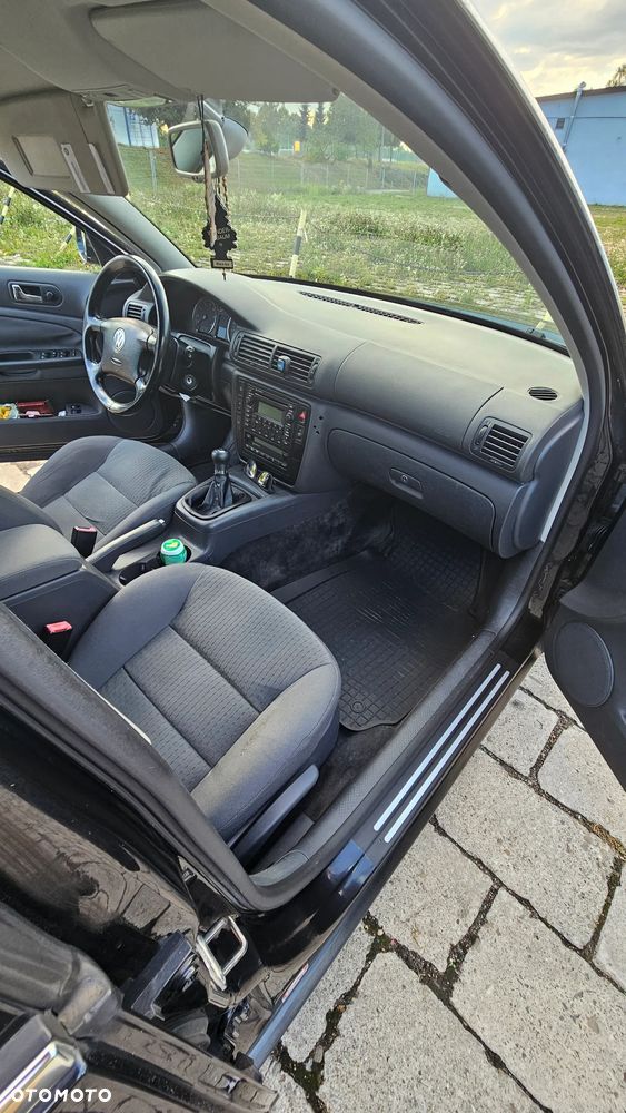Volkswagen Passat - 20