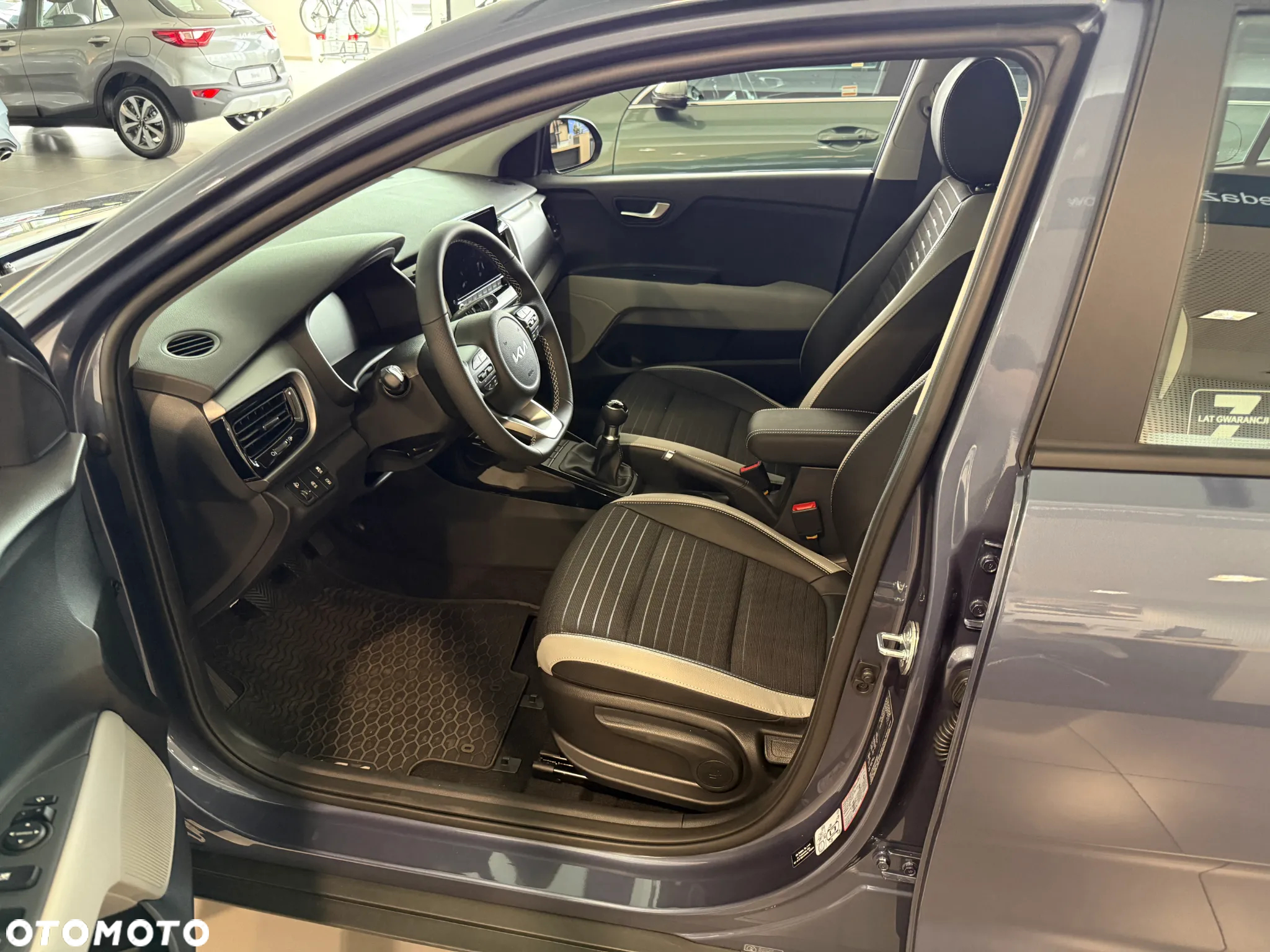 Kia Stonic 1.2 L - 9