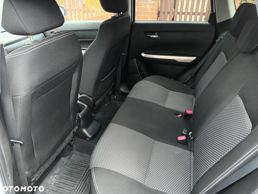 Suzuki Vitara 1.6 Premium 4WD - 12