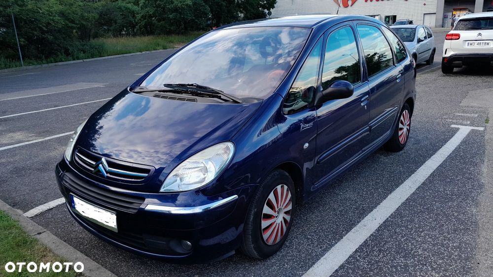 Citroën Xsara Picasso 2.0 16V Exclusive - 1