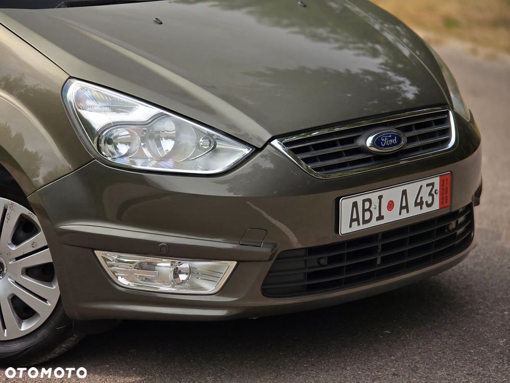 Ford Galaxy 2.0 TDCi Ghia - 35