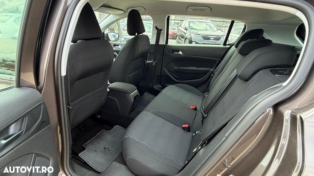 Peugeot 308 e-HDi 115 Stop & Start Niveau 2 Business-Line - 10