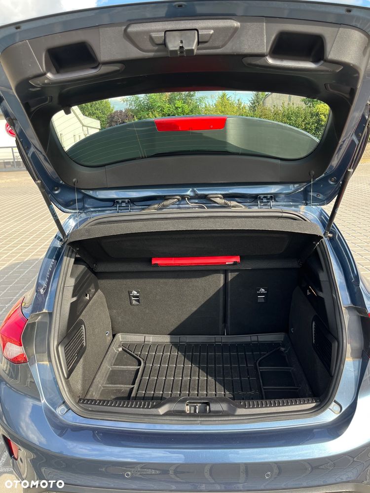 Ford Focus 1.0 EcoBoost ST-Line - 12