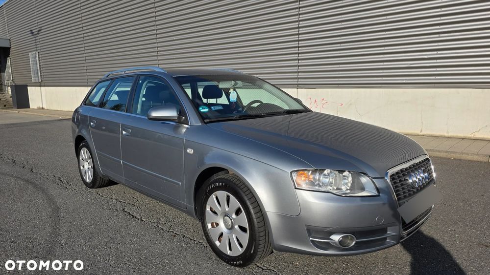 Audi A4 - 1
