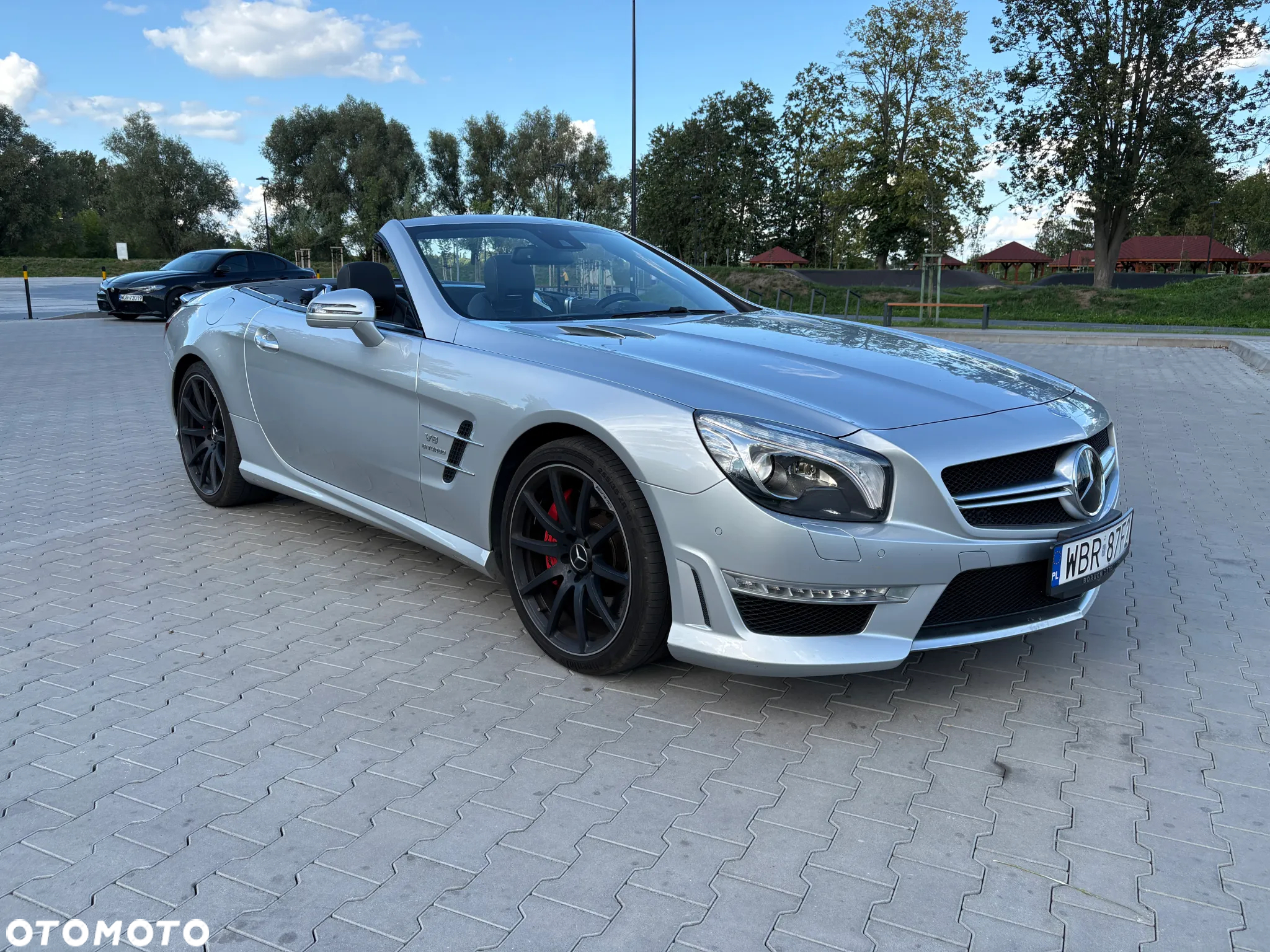 Mercedes-Benz SL 63 AMG AMG Speedshift MCT 7-Gang Sportgetriebe AMG Performance Package - 24