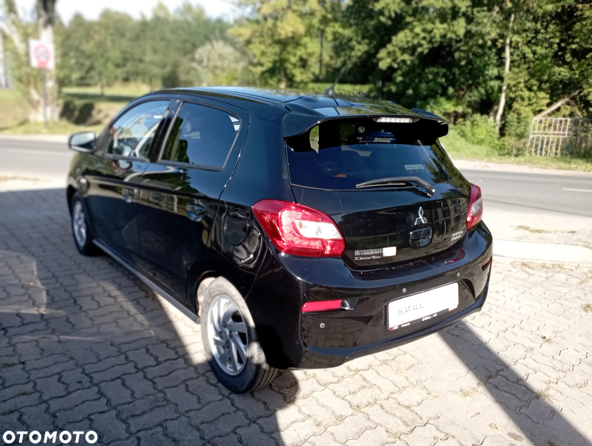 Mitsubishi Space Star 1.2 AS&G Invite - 16