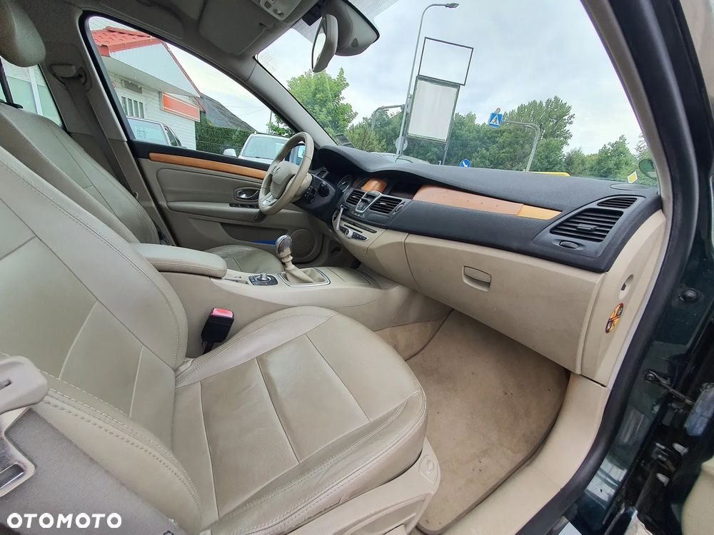 Renault Laguna 2.0 DCi Initiale - 15