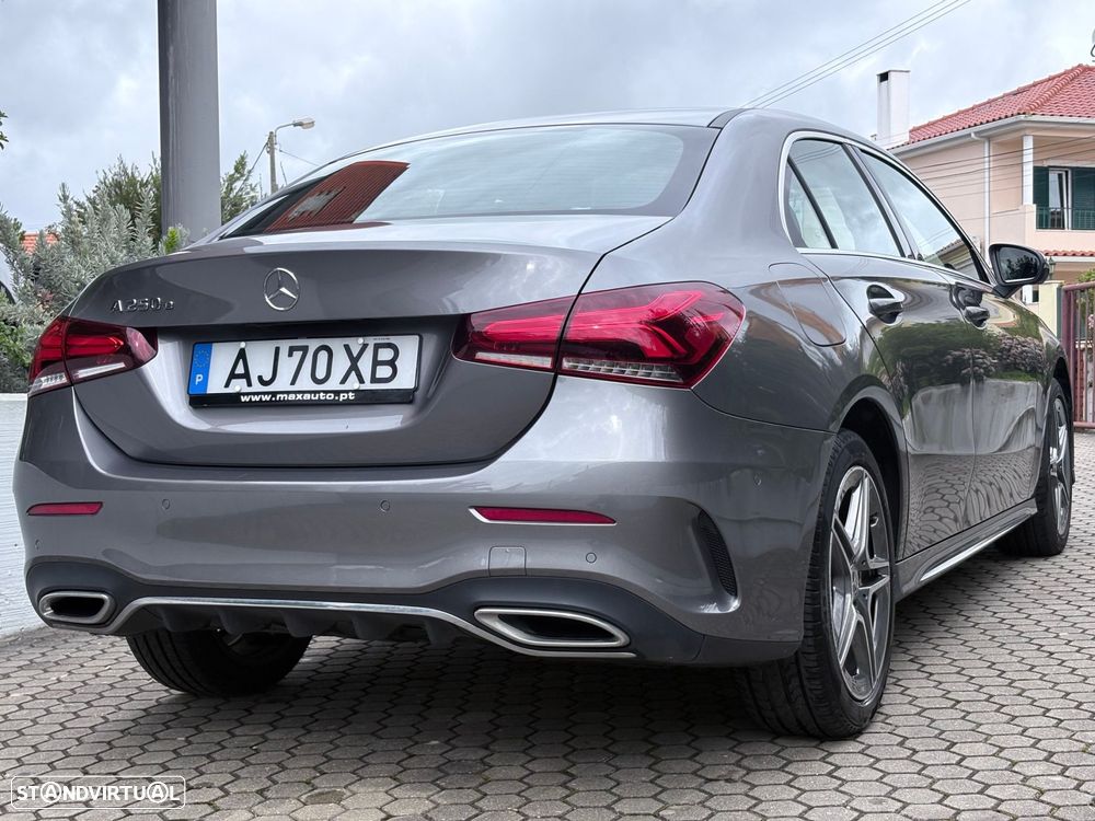 Mercedes-Benz A 250 Limousine e AMG Line - 20