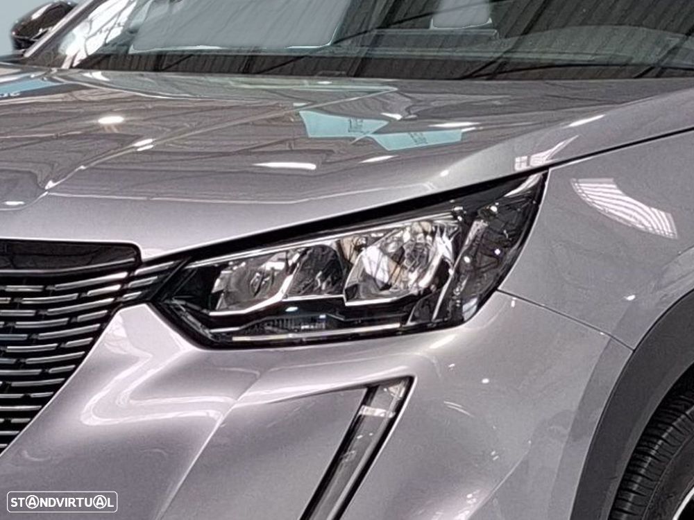 Peugeot 2008 1.2 PureTech Allure - 16