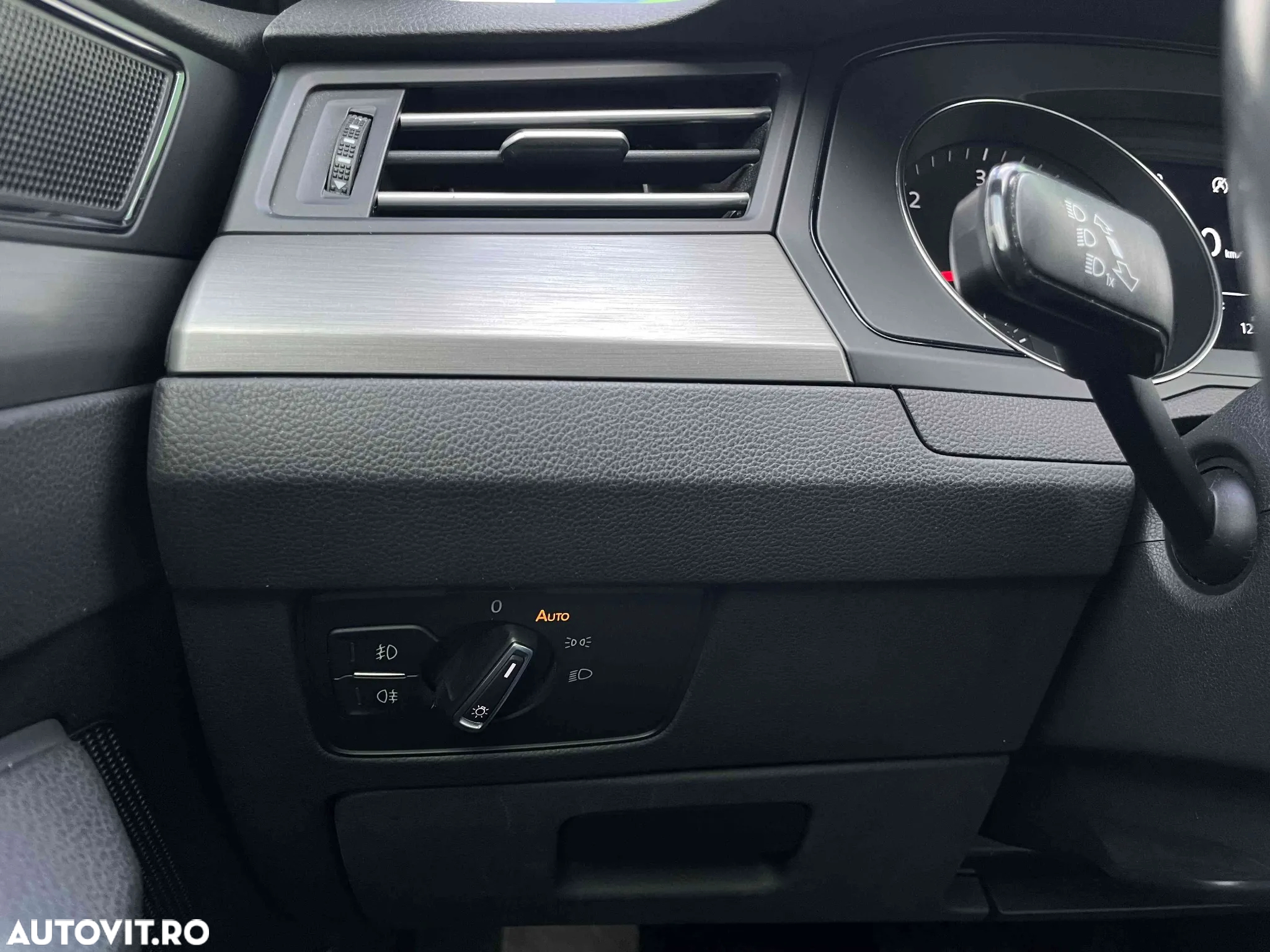 Volkswagen Passat - 10