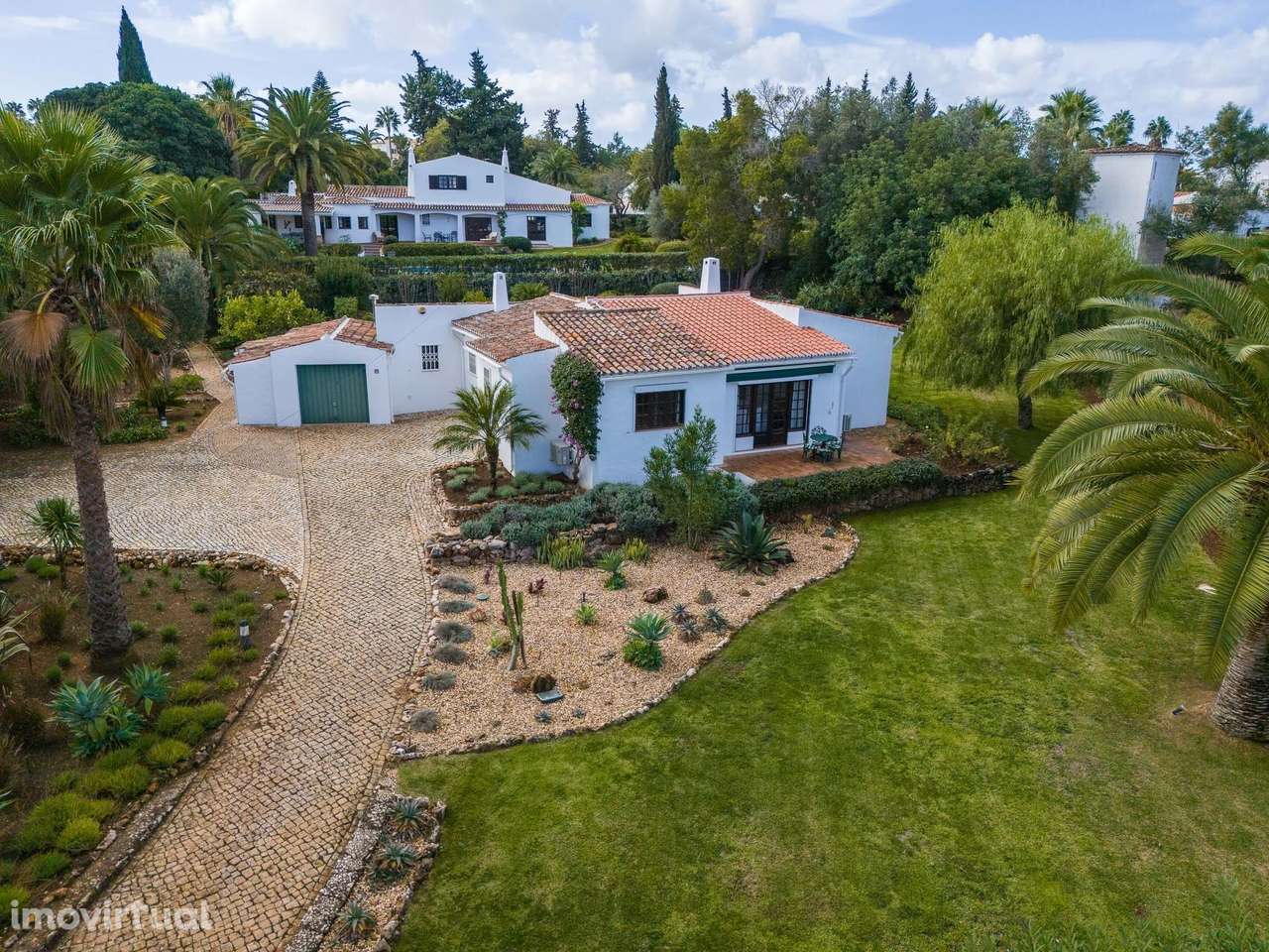 Moradia T2 com Piscina Privada e Vista para a Montanha- Serra e Mar - Grande imagem: 3/31