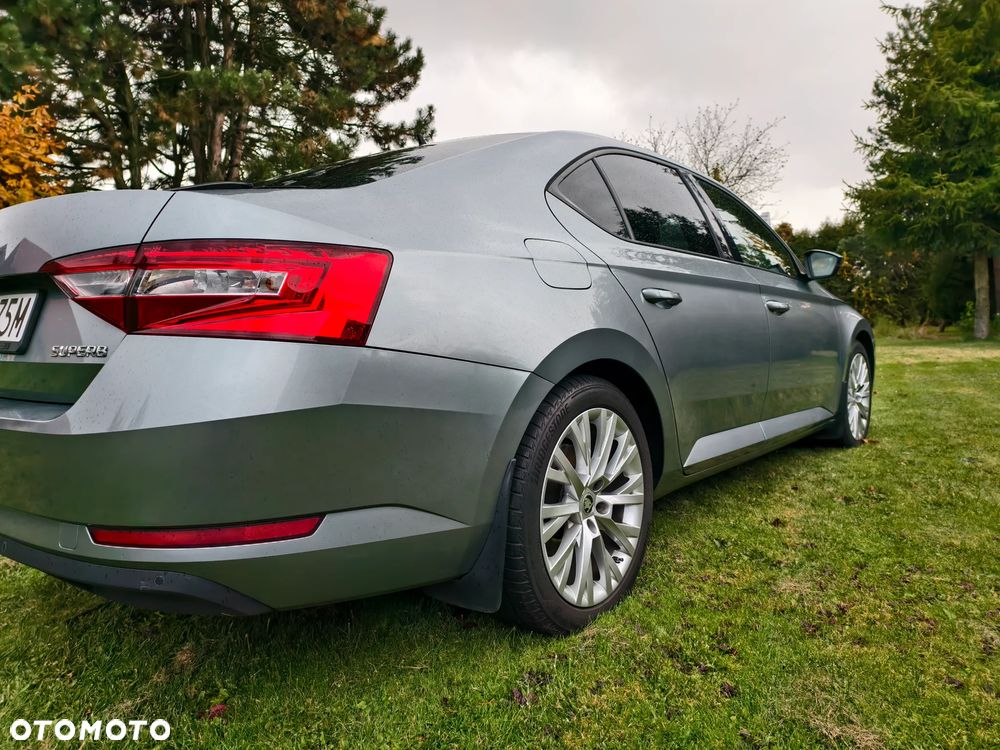 Skoda Superb 1.4 TSI ACT Active - 10