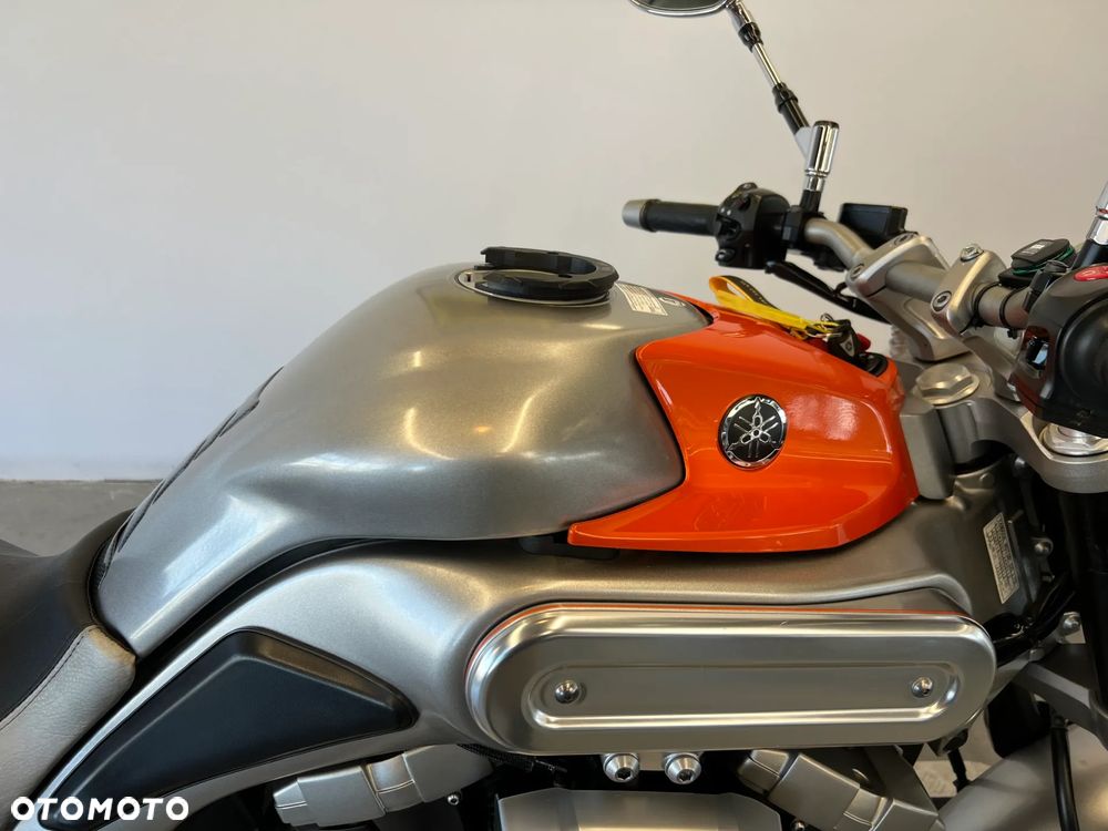 Yamaha MT - 23