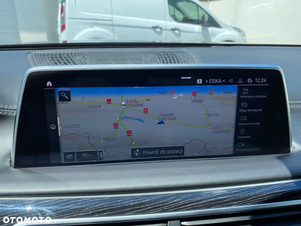 BMW Seria 7 745e sport - 37