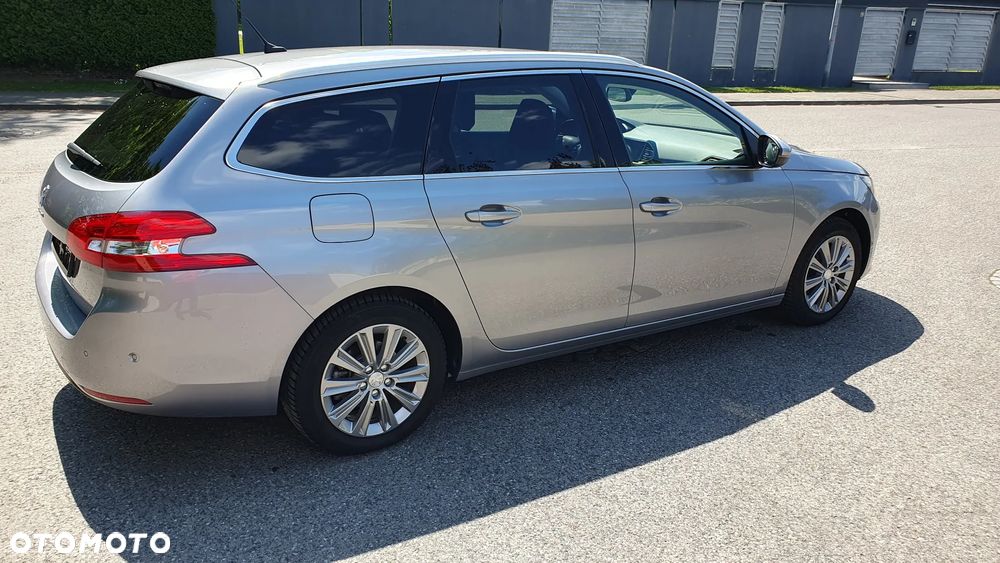 Peugeot 308 1.2 PureTech GPF Allure Pack S&S - 8