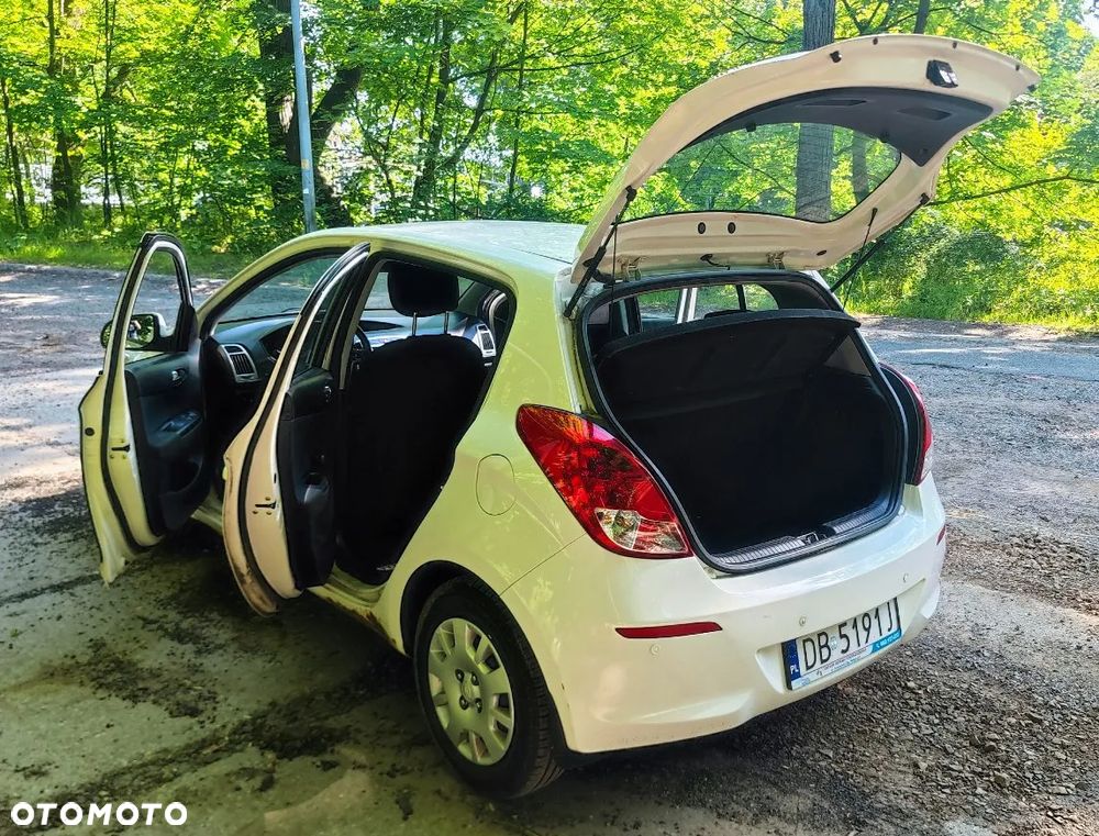 Hyundai i20 1.1 CRDi Comfort - 4