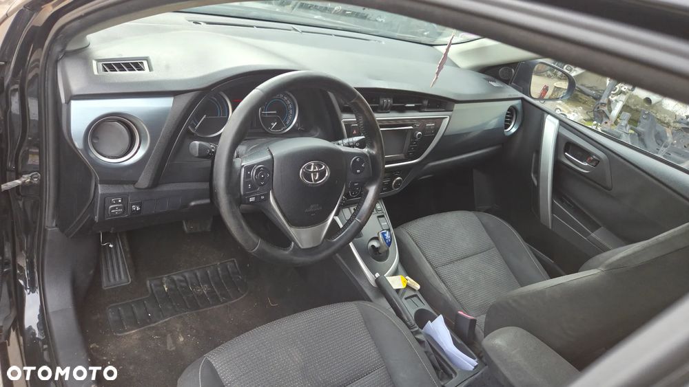 Toyota Auris 2013 photo 5