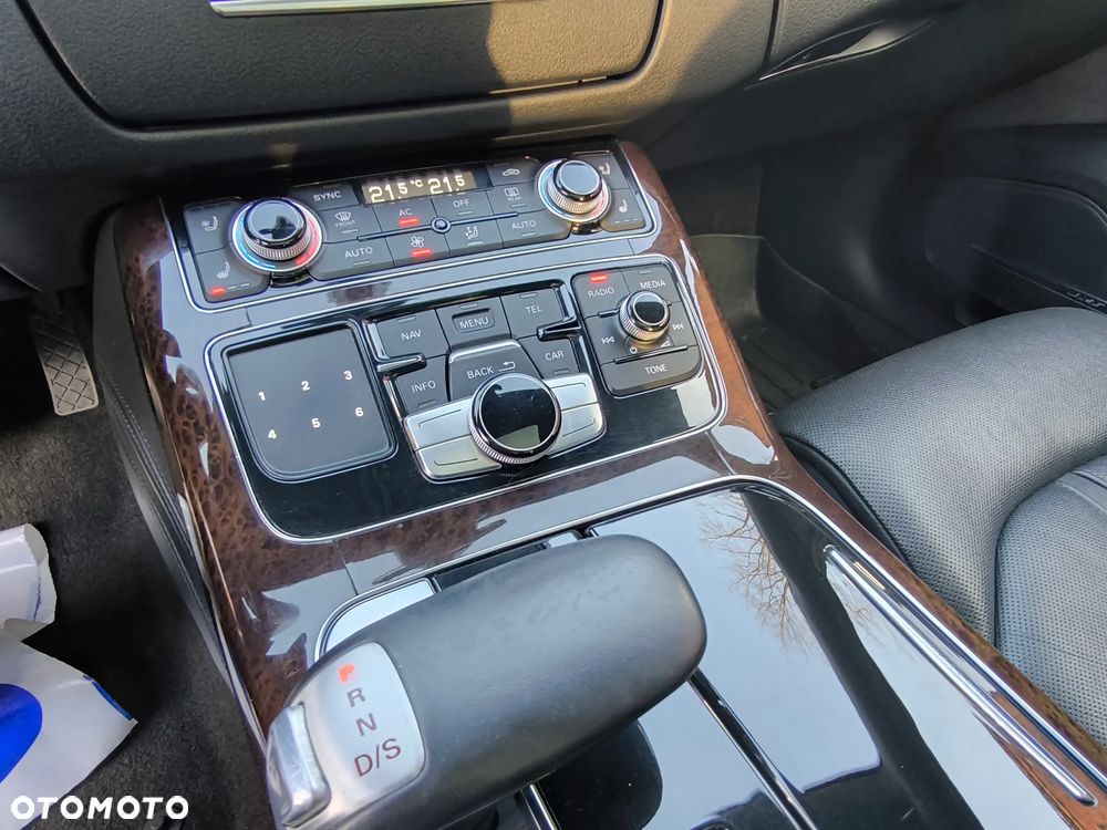 Audi A8 - 35