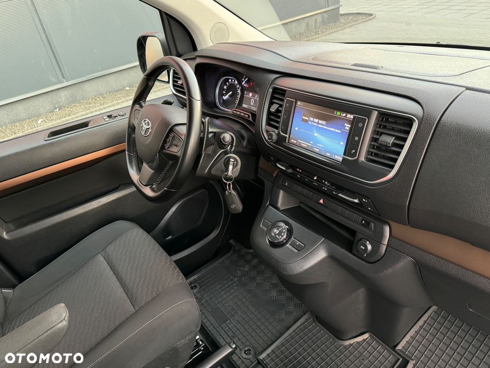 Toyota Proace Verso 2.0 D4-D Medium VIP - 8