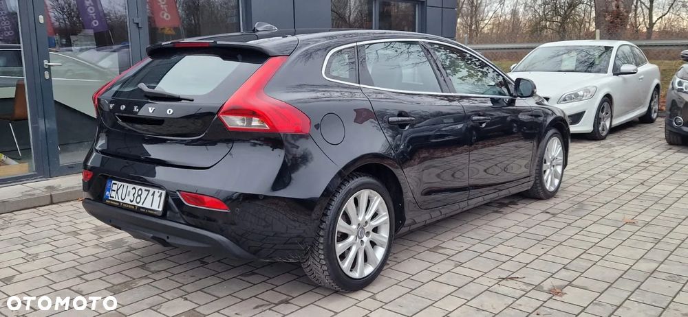 Volvo V40 D2 - 12