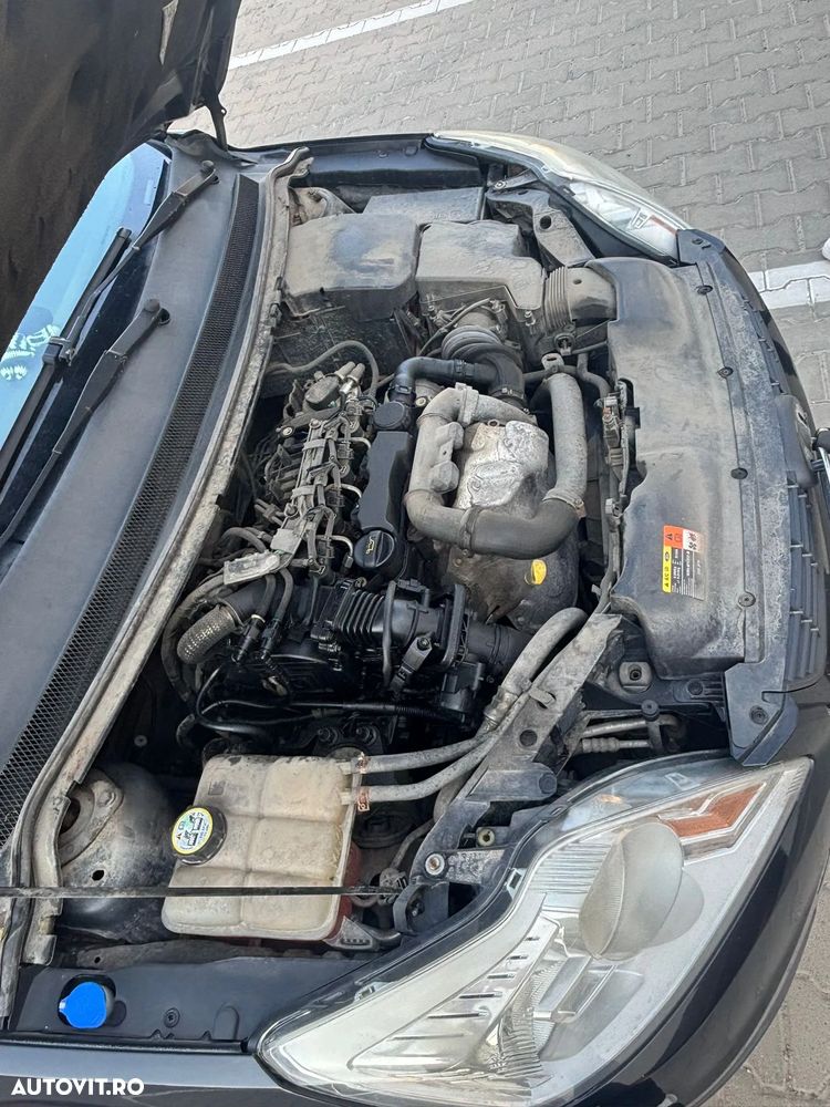 Ford Focus 1.6 TDCI Ambiente - 22