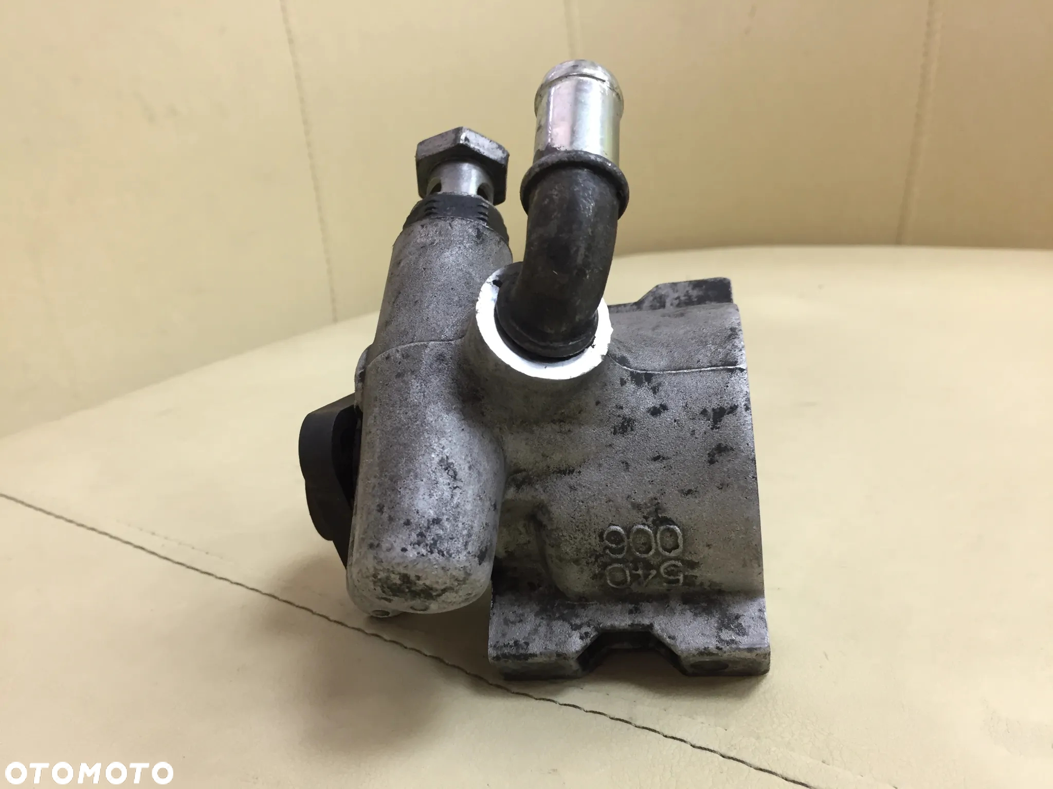 POMPA WSPOMAGANIA PEUGEOT 106 / CITROEN SAXO 9637379680 / 26086658 - 4