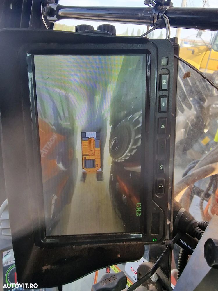 Hitachi ZX225-6, 26,2t, 2021, 2.976h, COMPACT. CUPLA RAPIDA, cupa NOUA, camera spate si laterale, lant 90% ok doar 300h mars, consum mediu 11l/h, ad sapare 7m, motor Isuzu, produs in JAPONIA, revizia efectuata, scaun cu incalzire,CA NOU, PROMOTIE 113.900 EUR - 12