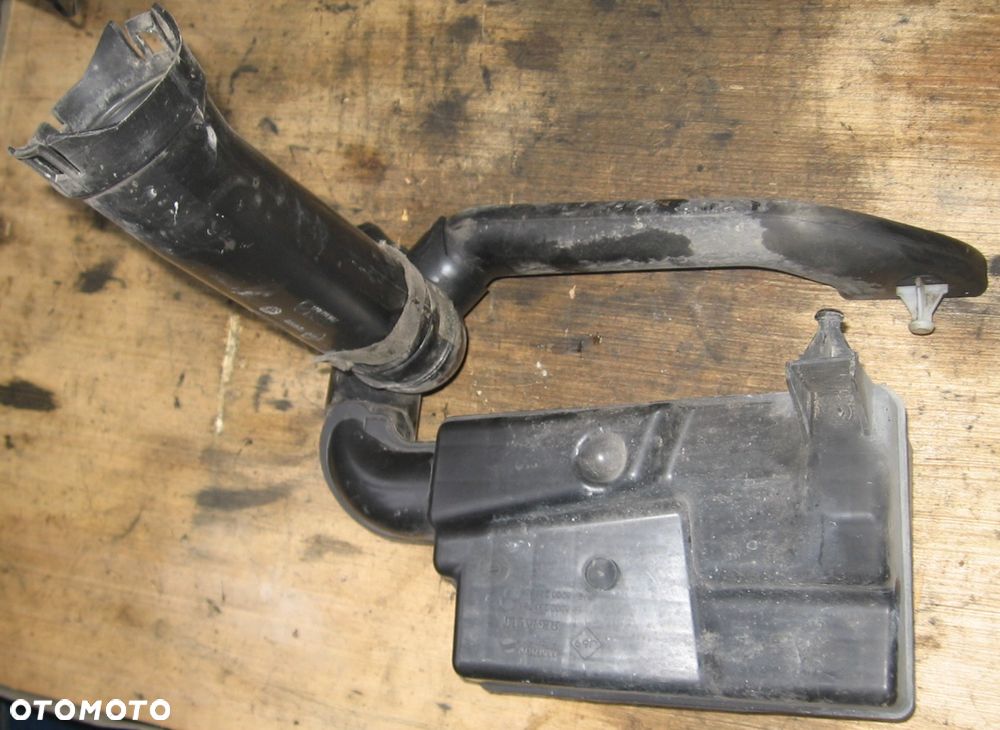 filtr powietrza obudowa rezonator MEGANE II 1.6 16V RENAULT - 2